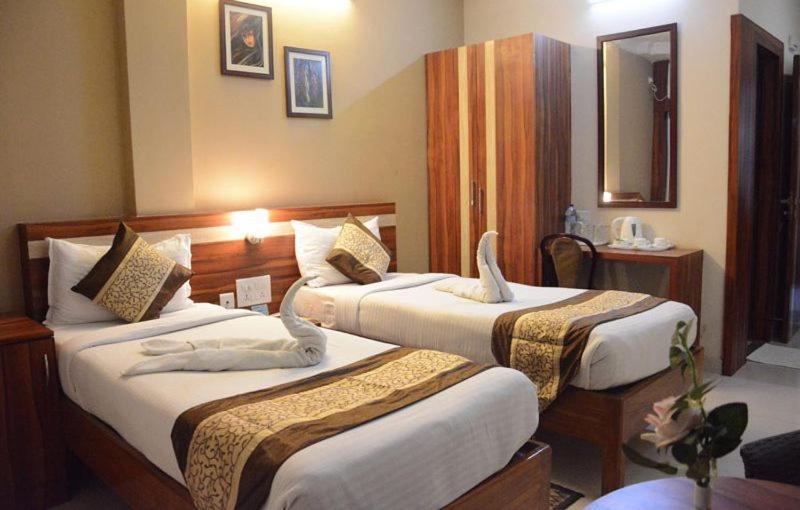 Hotel Eden Roc Bhubaneswar Extérieur photo